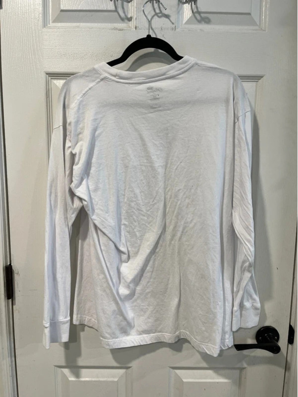 Man’s white long sleeve t-shirt - Picture 3 of 3